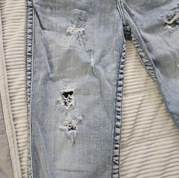 Silver Tuesday Cropped Distressed Light Blue Women's Jeans Size 27 - Picture 3 of 13